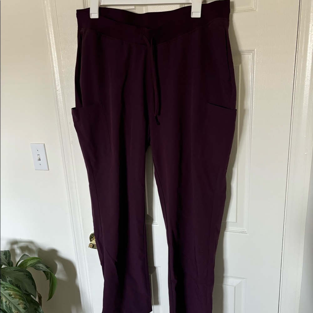 Scrub pants